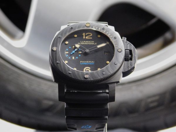 Panerai Luminor Submersible 1950 Carbotech Pam 616 00616 box & Papers 1661 01661