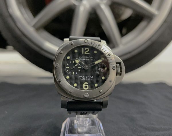 Panerai Luminor Submersible Pam 25 00025 Full Set Titanium Hobnail 2011 Model